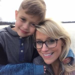 Meet your Posher, Alexis